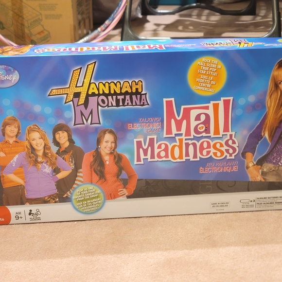 Disney Hannah Montana Mall Madness Board Game